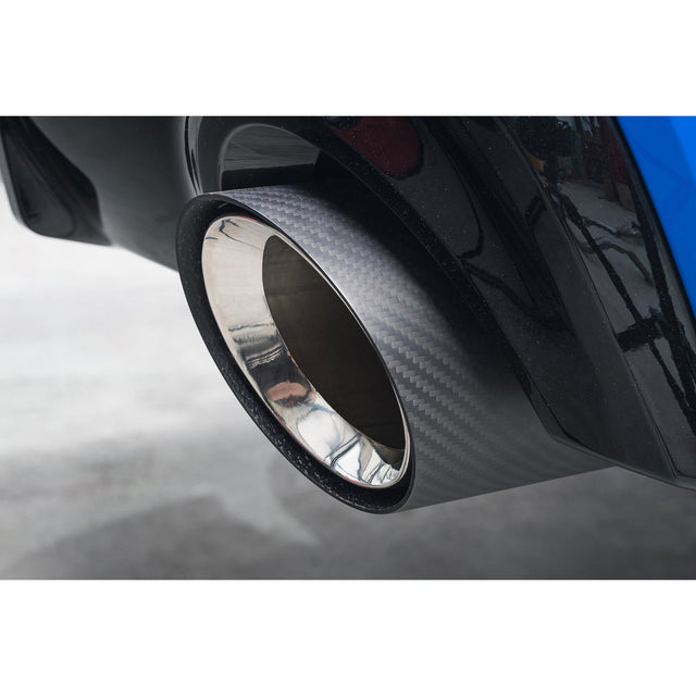 Puntas de rendimiento OEM para BMW M135i xDrive (F40) - Puntas de escape de repuesto deslizables de fibra de carbono de 4,5" más grandes